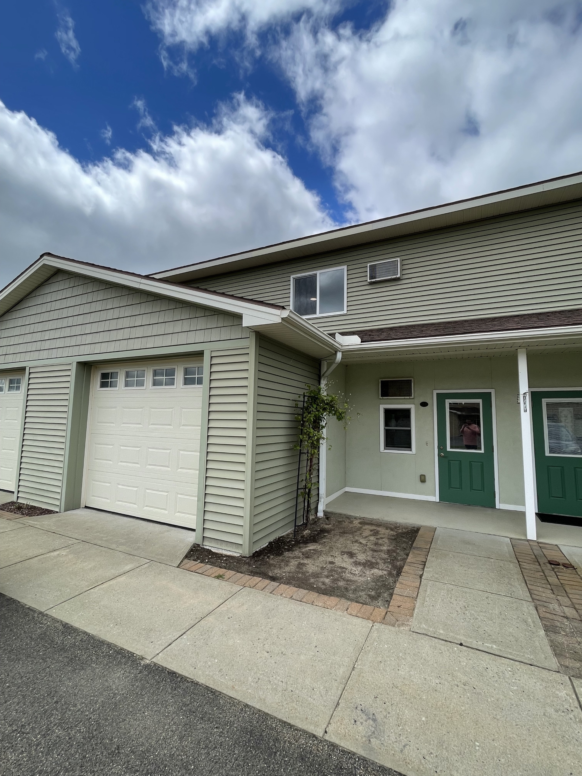 36 West State Street - D-5